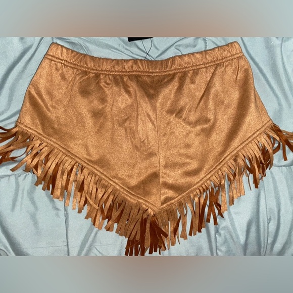 Faux Suede Fringe Shorts Brown Size Medium - Picture 2 of 6